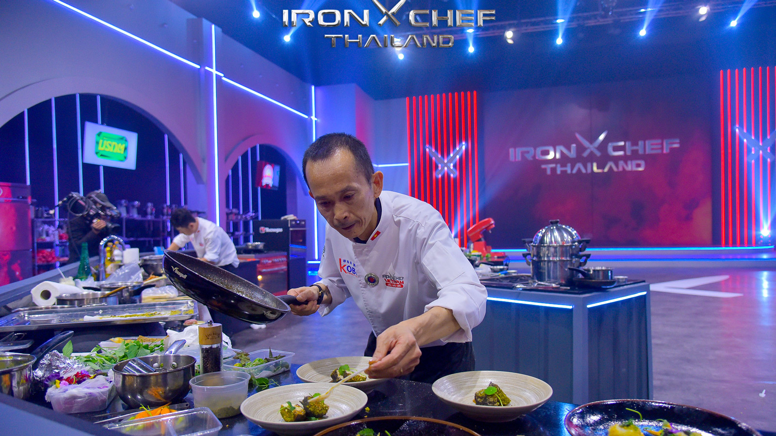 Bếp trưởng David Thái giành quán quân Iron Chef Thailand 2023