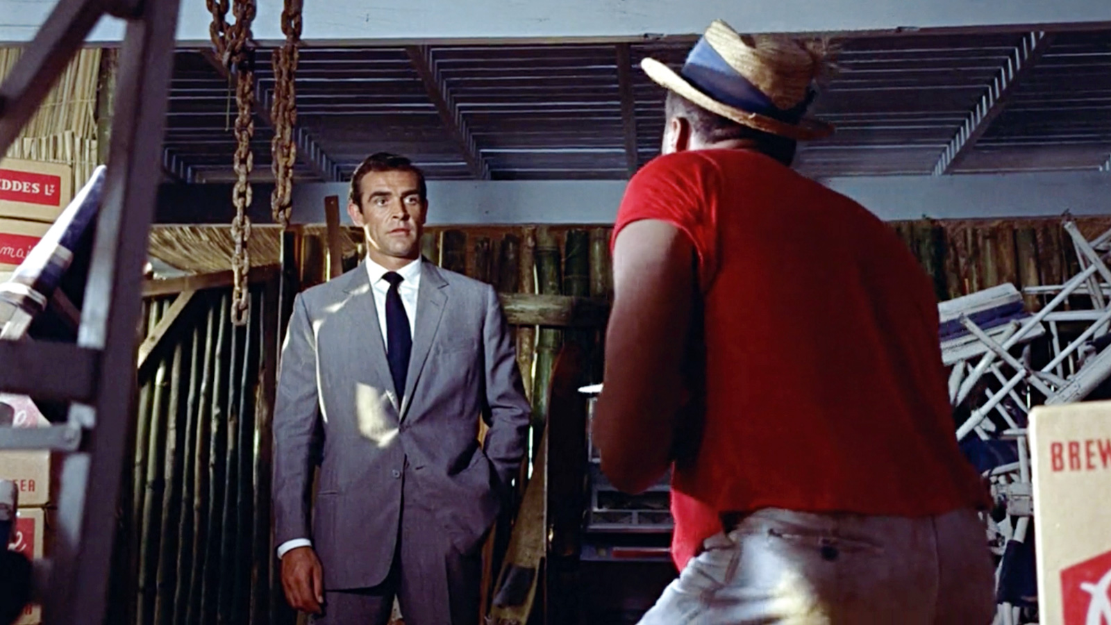 Sean Connery mặc bộ suit flannel trong phim Dr No